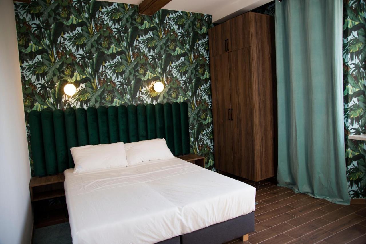 Luxurio Rooms With Baths Livorno Kültér fotó